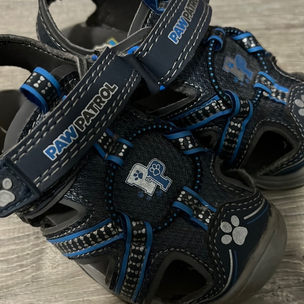 Boys Paw patrol light up sandals
